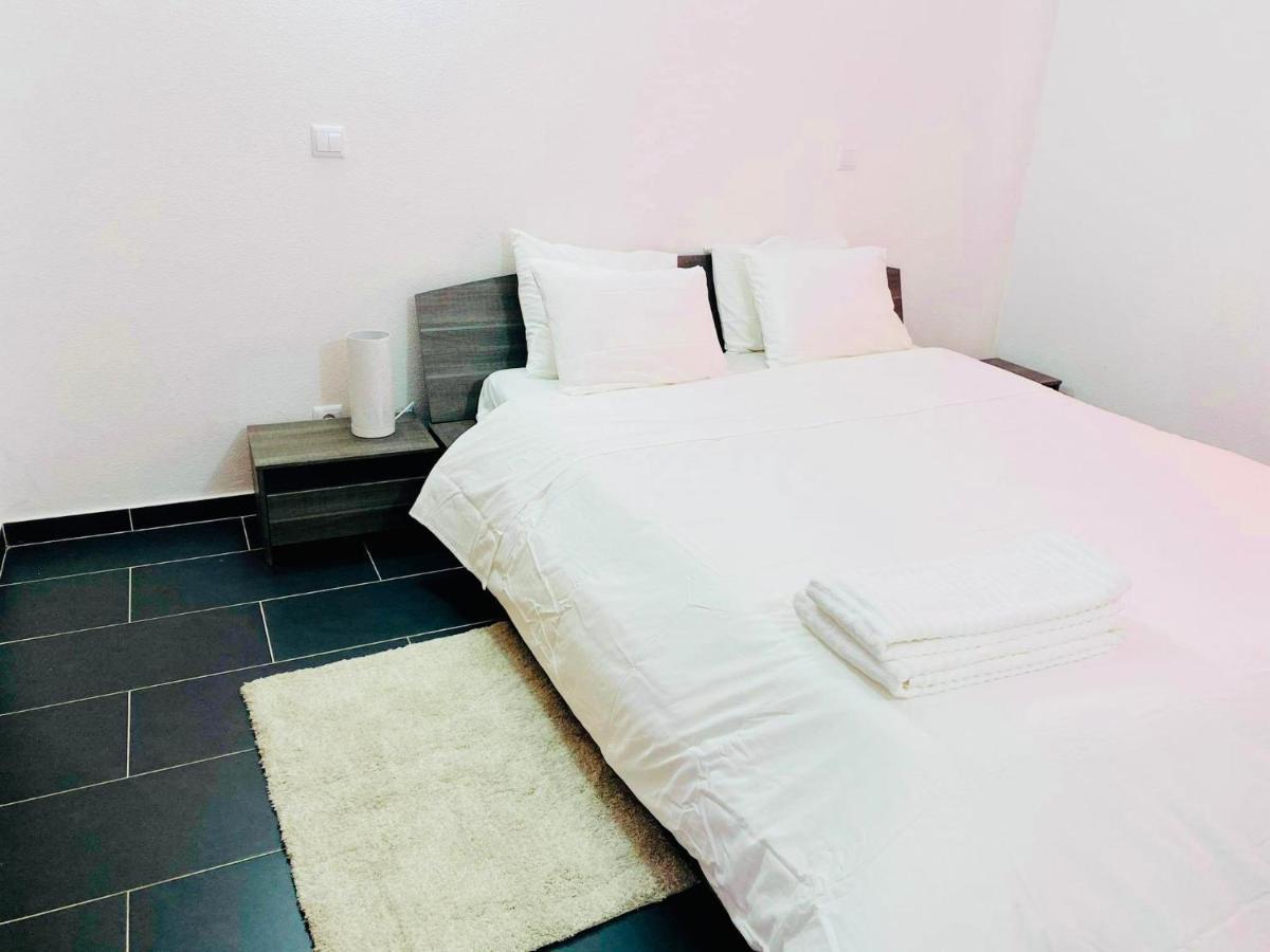Albufeira Beach Side Apartment Екстериор снимка